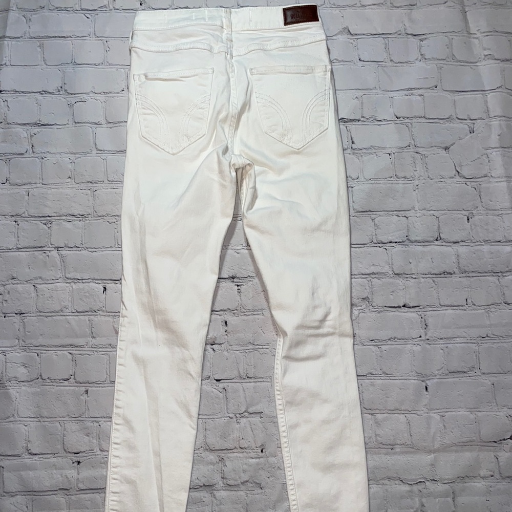 White hollister jeans